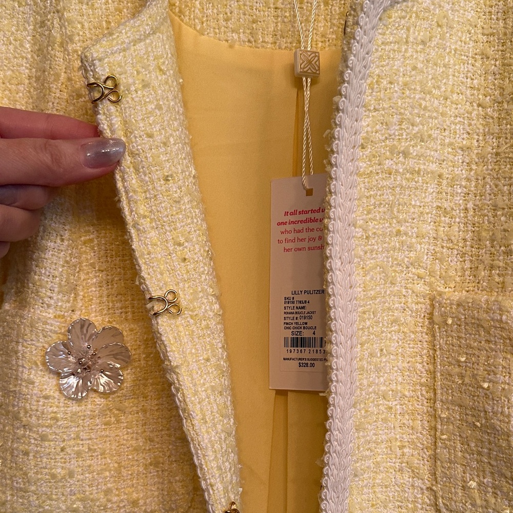 Elegant Yellow Lilly Pulitzer boucle Jacket - Picture 4 of 7